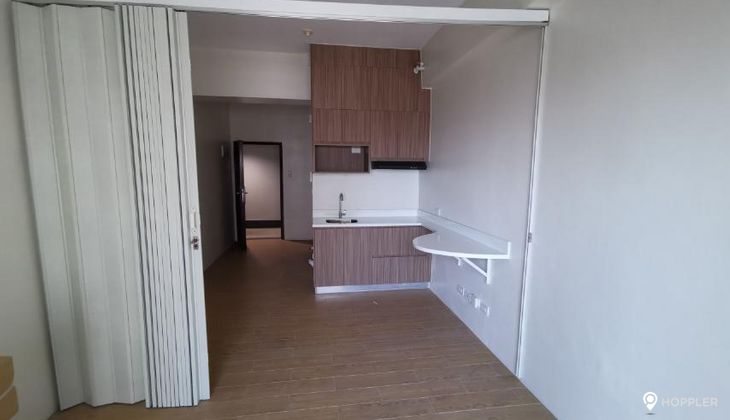 "1BR Condo for Rent in R Square Residences, Malate, Manila"04