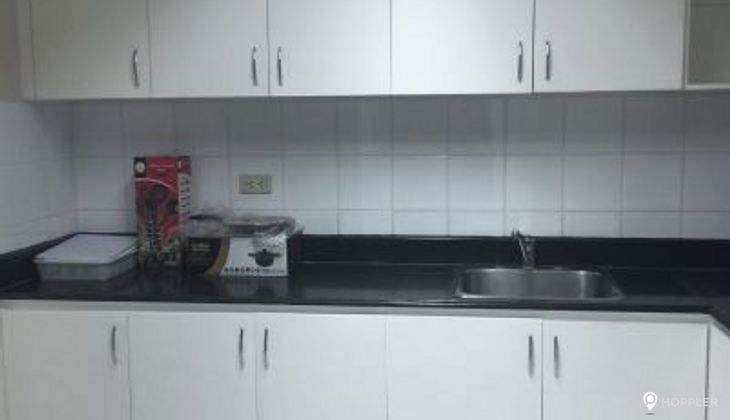 "2BR Condo for Rent in Classica Tower Condominium, Salcedo Village, Makati"10