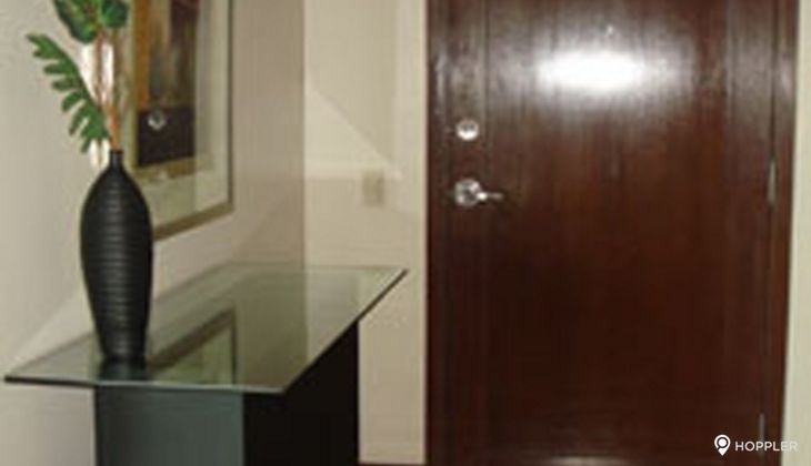 "2BR Condo for Rent in The Residences at Greenbelt, Legazpi Village, Makati"06
