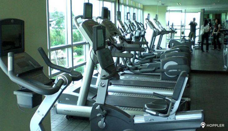 "2BR Condo for Rent in The Residences at Greenbelt, Legazpi Village, Makati"07