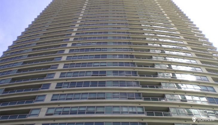 "2BR Condo for Rent in The Residences at Greenbelt, Legazpi Village, Makati"09