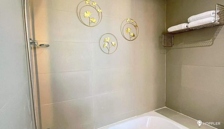 "2BR Condo for Rent in Antel Spa Residences, Poblacion, Makati"05