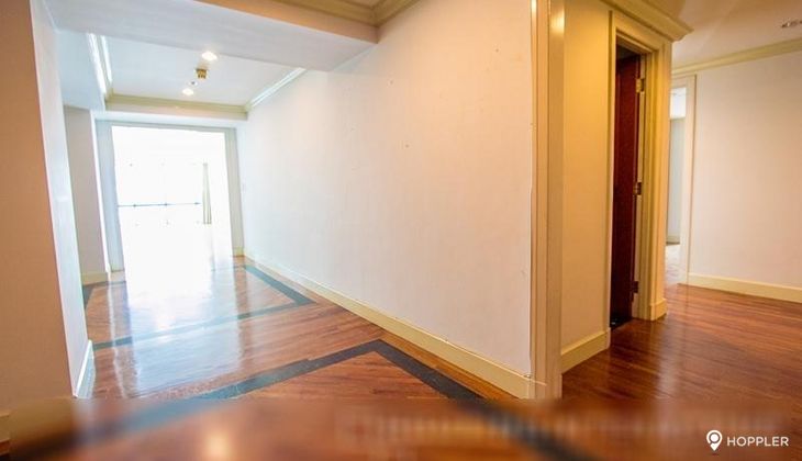 "3BR Condo for Rent in Rizal Tower, Rockwell Center, Makati"03