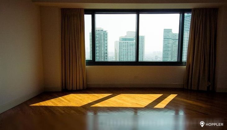 "3BR Condo for Rent in Rizal Tower, Rockwell Center, Makati"04