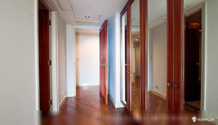 "3BR Condo for Rent in Rizal Tower, Rockwell Center, Makati"06
