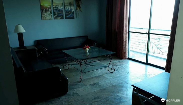 "3BR Condo for Rent in One Burgundy Plaza, Loyola Heights, Quezon City"09