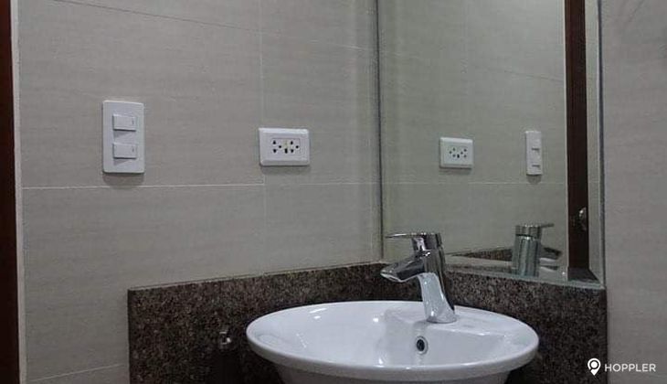 "Studio Condo for Rent in Eastwood Le Grand, Eastwood City, Quezon City"09