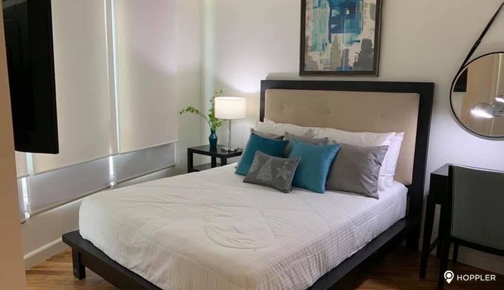 "2BR Condo for Rent in Joya Lofts and Towers, Rockwell Center, Makati"03