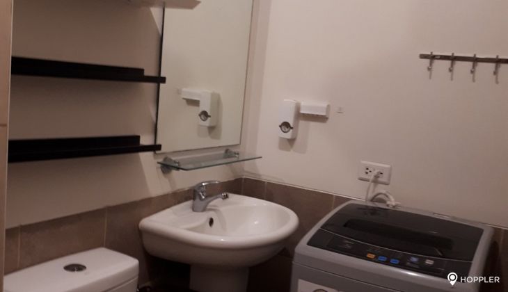"Studio Condo for Rent in Axis Residences, Buayang Bato, Mandaluyong"05