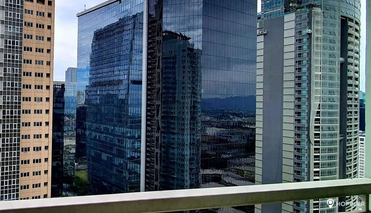 "1BR Condo for Rent in The Meranti at Two Serendra, BGC - Bonifacio Global City, Taguig"05
