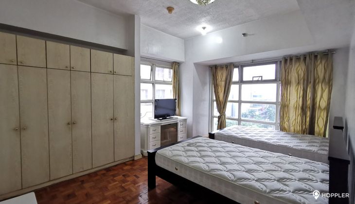 "2BR Condo for Rent in One Lafayette Square, Salcedo Village, Makati"08