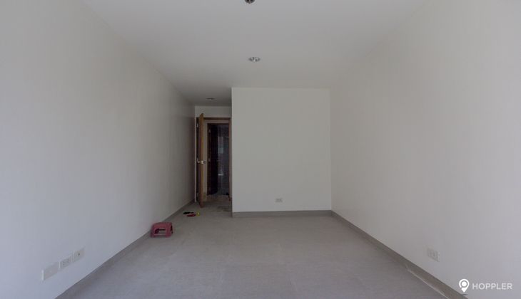 "2BR Condo for Rent in La Maison, San Lorenzo Village, Makati"07