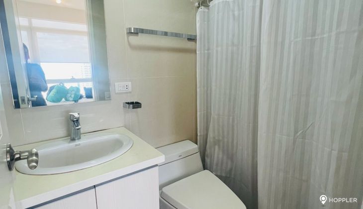 "1BR Condo for Rent in Twin Oaks Place West Tower, Ortigas Center, Mandaluyong"03