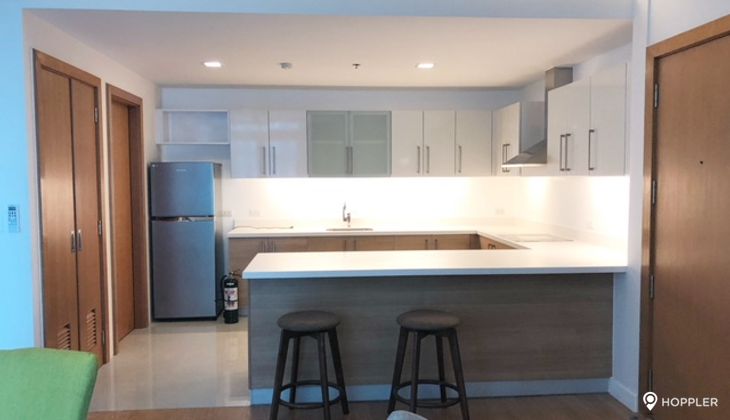 "1BR Condo for Rent in Park Terraces, San Lorenzo Village, Makati"02