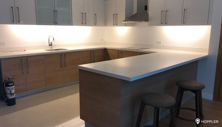 "1BR Condo for Rent in Park Terraces, San Lorenzo Village, Makati"08