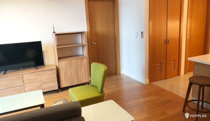 "1BR Condo for Rent in Park Terraces, San Lorenzo Village, Makati"09