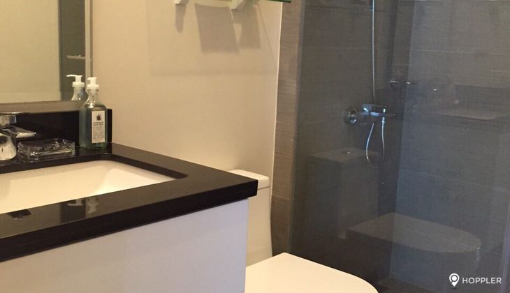 "1BR Condo for Rent in Arya Residences, BGC - Bonifacio Global City, Taguig"10
