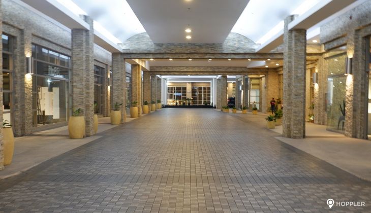 "1BR Condo for Rent in The Residences at Greenbelt, Legazpi Village, Makati"07
