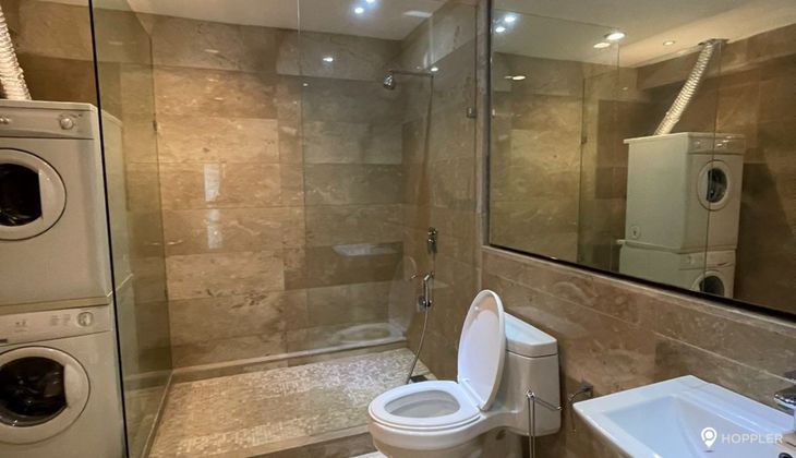"1BR Condo for Rent in Joya Lofts and Towers, Rockwell Center, Makati"03