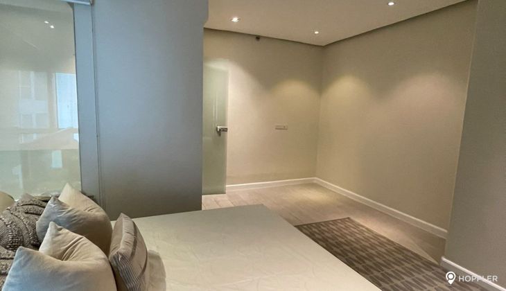 "1BR Condo for Rent in Joya Lofts and Towers, Rockwell Center, Makati"09