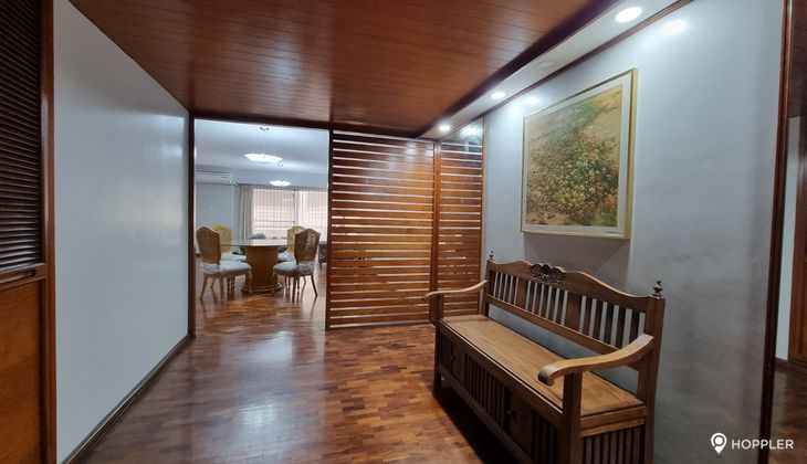 "2BR Condo for Rent in Tropical Palms, Legazpi Village, Makati"02