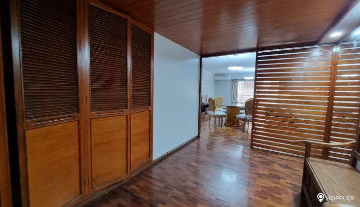 "2BR Condo for Rent in Tropical Palms, Legazpi Village, Makati"03