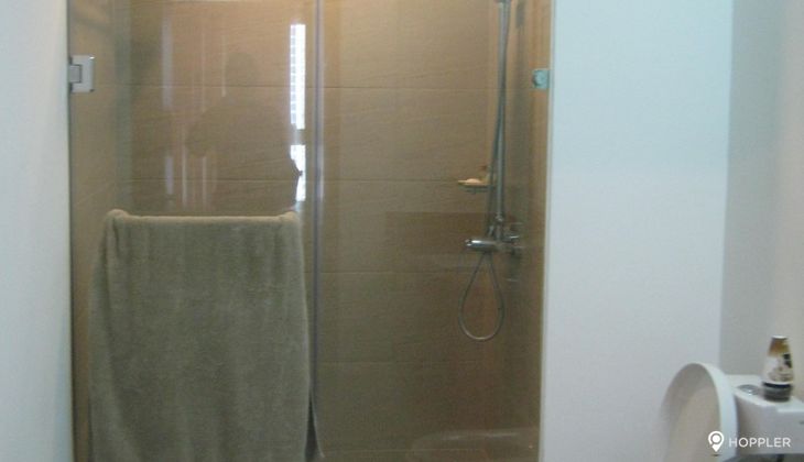 "1BR Condo for Rent in The Residences at Greenbelt, Legazpi Village, Makati"04