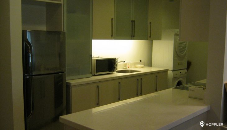 "1BR Condo for Rent in The Residences at Greenbelt, Legazpi Village, Makati"10