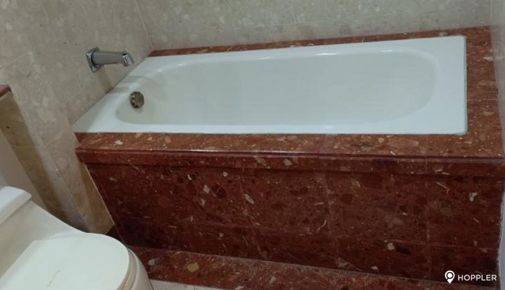 "3BR Condo for Rent in Hidalgo Place, Rockwell Center, Makati"09