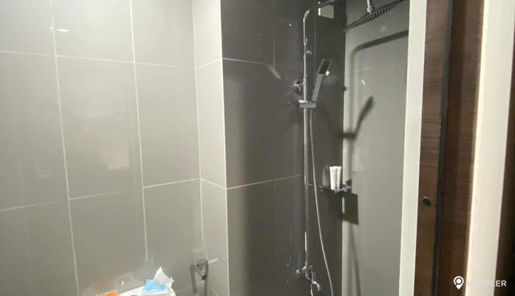 "1BR Condo for Rent in Air Residences, San Antonio Village, Makati"04