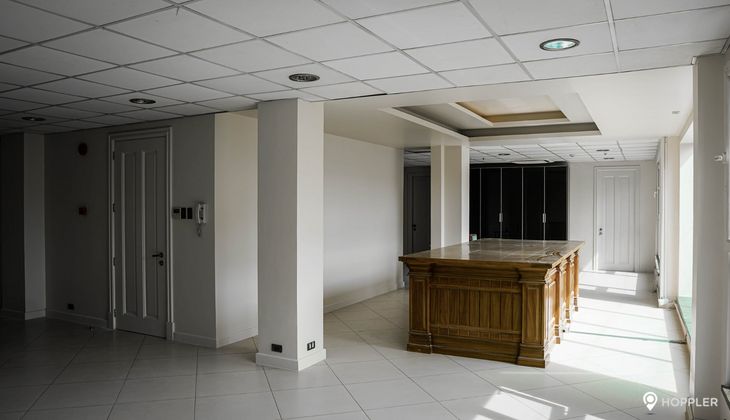 "5BR Condo for Rent in EW Building , Poblacion, Makati"07