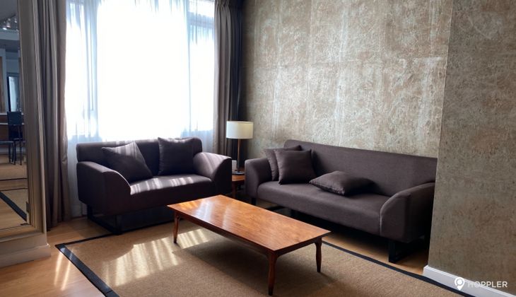 "1BR Condo for Rent in Park Terraces, San Lorenzo Village, Makati"02