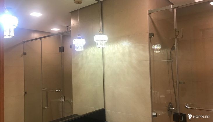 "2BR Condo for Rent in Park Terraces, San Lorenzo Village, Makati"07
