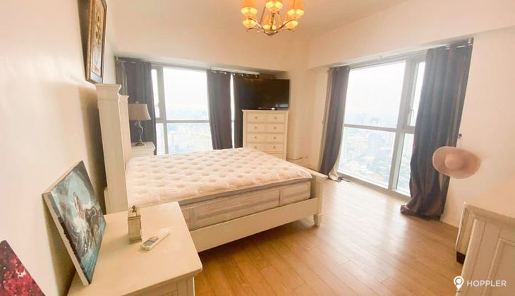 "2BR Condo for Rent in One Shangri-La Place, Ortigas Center, Mandaluyong"05