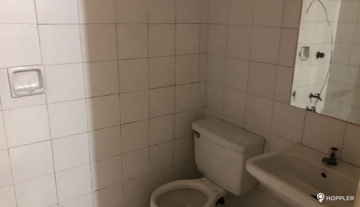 "2BR Condo for Rent in One Lafayette Square, Salcedo Village, Makati"05