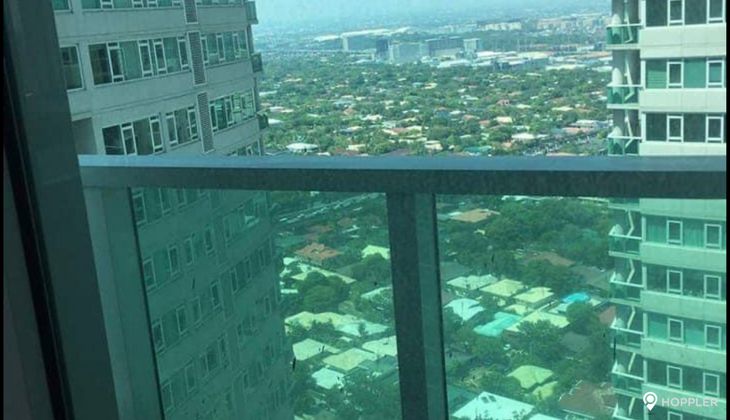"2BR Condo for Rent in Park Terraces, San Lorenzo Village, Makati"02