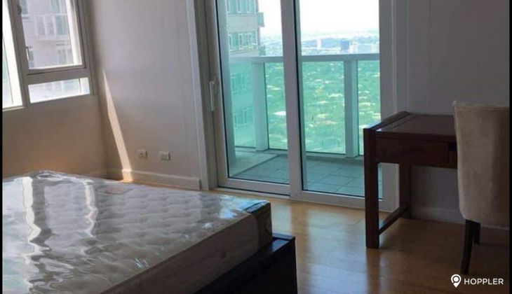 "2BR Condo for Rent in Park Terraces, San Lorenzo Village, Makati"05