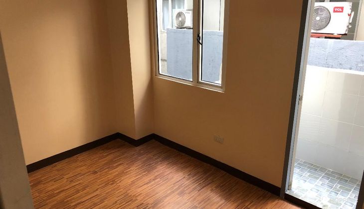 "2BR Condo for Rent in Victoria Towers, South Triangle, Quezon City"07