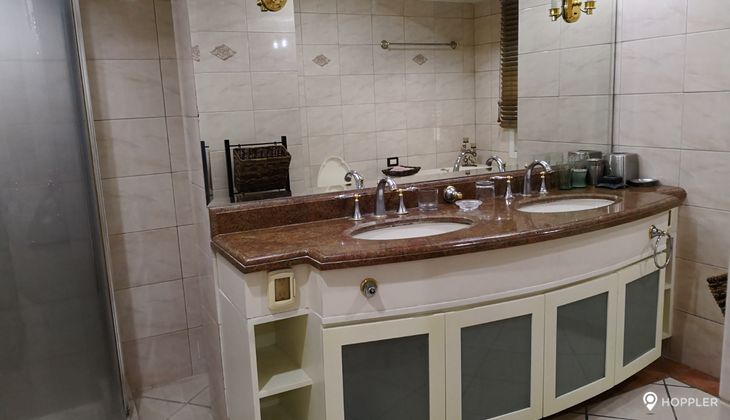 "3BR Condo for Rent in Fraser Place, Salcedo Village, Makati"07