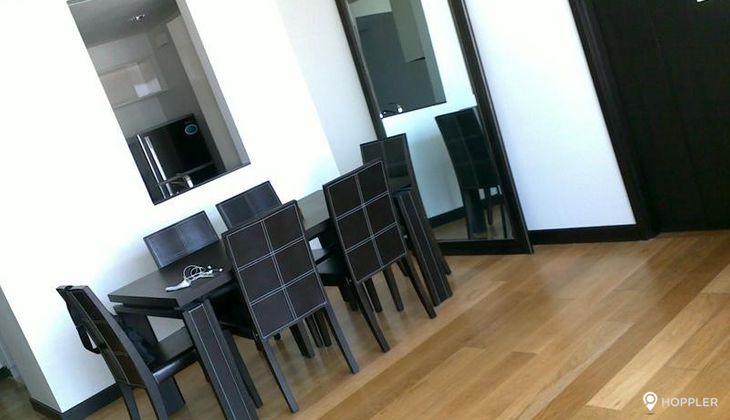 "1BR Condo for Rent in The Residences at Greenbelt, Legazpi Village, Makati"02