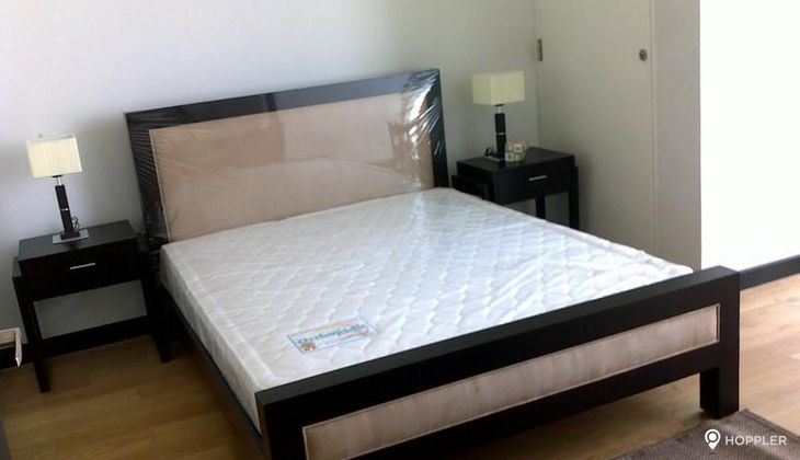 "1BR Condo for Rent in The Residences at Greenbelt, Legazpi Village, Makati"04