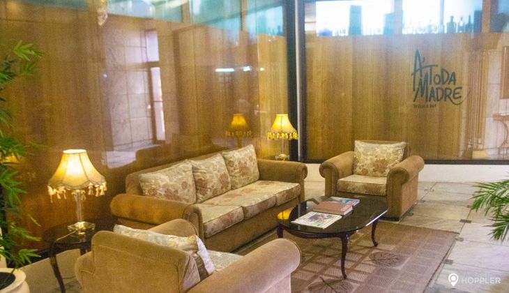 "2BR Condo for Rent in Sunette Tower, Poblacion, Makati"07