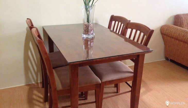 "Studio Condo for Rent in One Orchard Road, Eastwood City, Quezon City"02