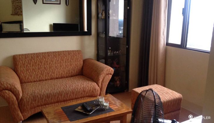 "Studio Condo for Rent in One Orchard Road, Eastwood City, Quezon City"04