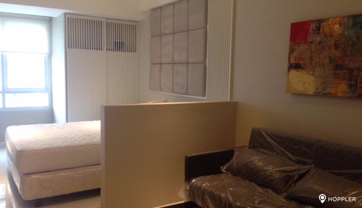 "Studio Condo for Rent in Senta, Legazpi Village, Makati"06