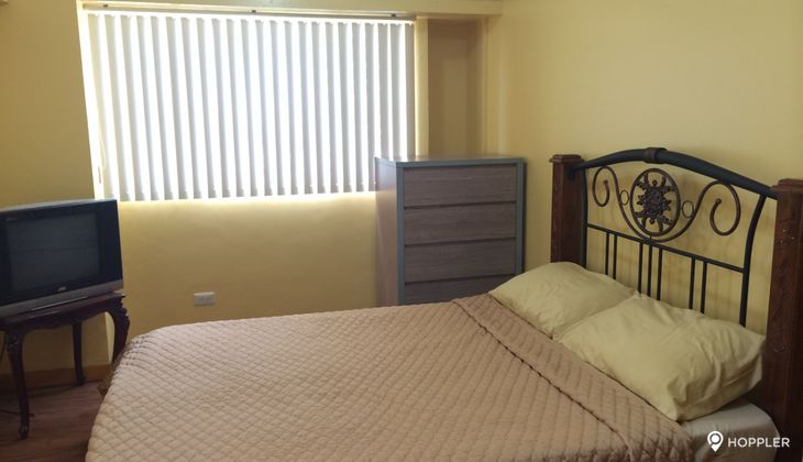 "3BR Condo for Rent in Olympic Heights, Eastwood City, Quezon City"10