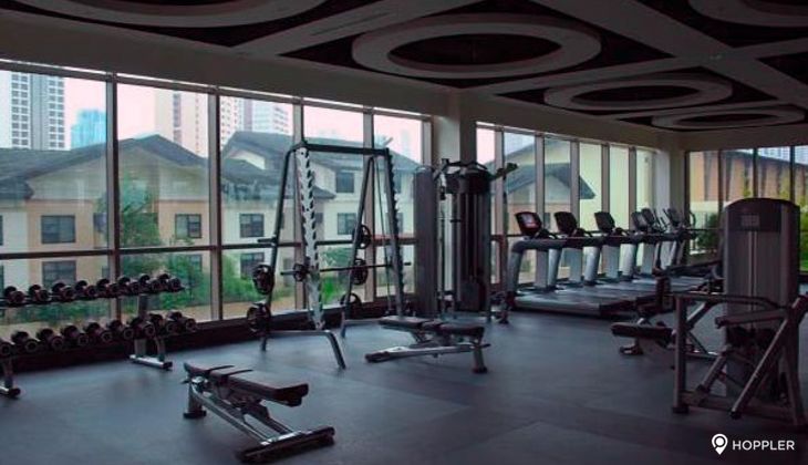 "2BR Condo for Rent in The Residences at Greenbelt, Legazpi Village, Makati"10