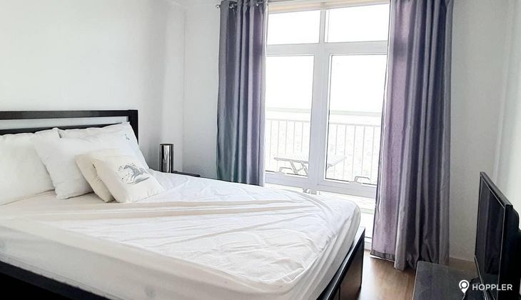 "1BR Condo for Rent in Red Oak at Two Serendra, BGC - Bonifacio Global City, Taguig"03