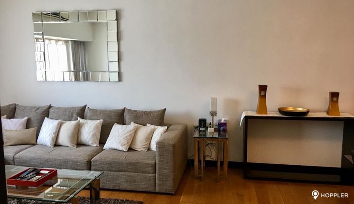 "1BR Condo for Rent in The Residences at Greenbelt, Legazpi Village, Makati"02