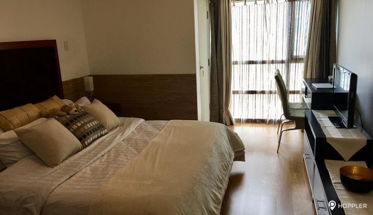 "1BR Condo for Rent in The Residences at Greenbelt, Legazpi Village, Makati"04